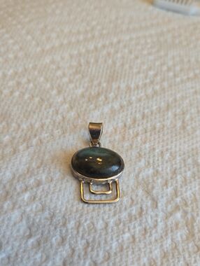 Artisan Natural Labradorite Pendant In SS Setting